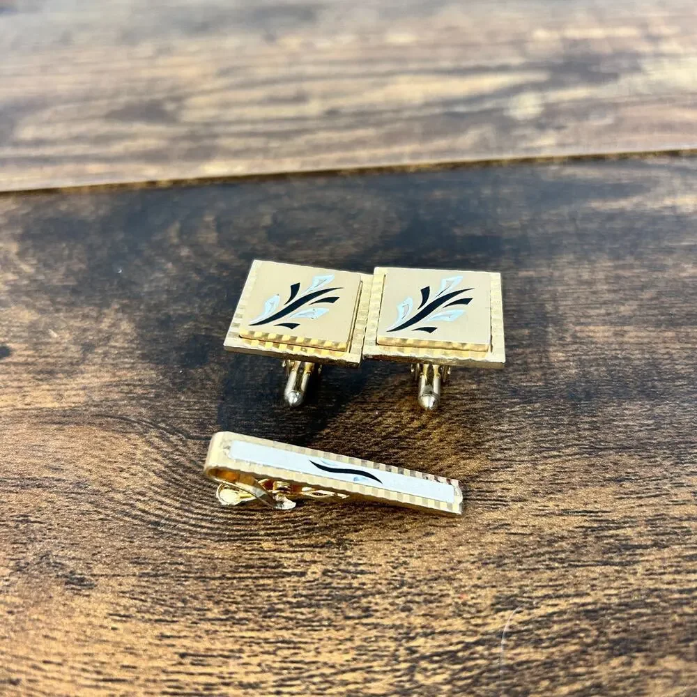 Swank Gold Plated Cufflinks Diamond Cut Square Vintage Tie Clip Prong Set